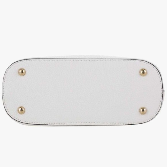⏳️ Elegant White Crossbody Bag with Gold Details - Picture 4 of 8